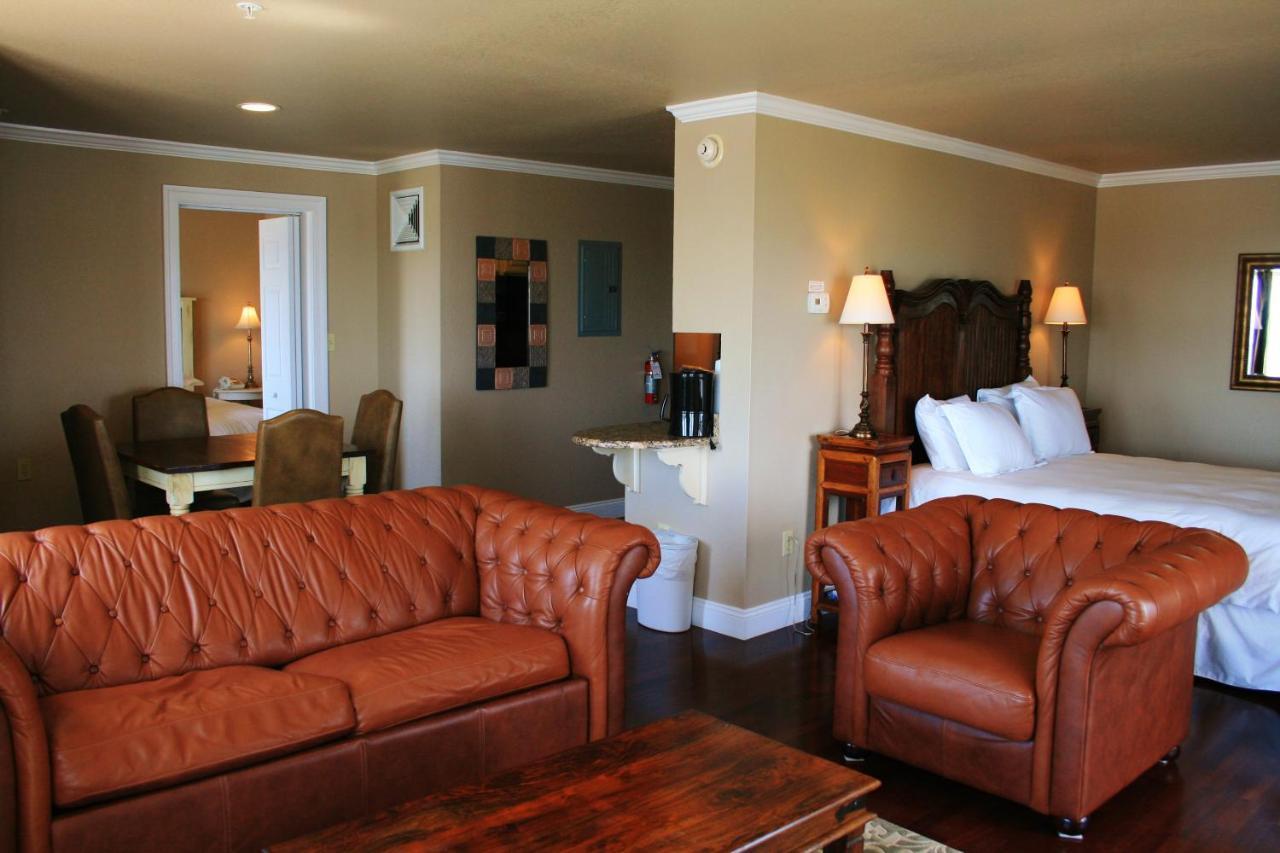 Oasis Suites Hotel Nags Head Exterior photo
