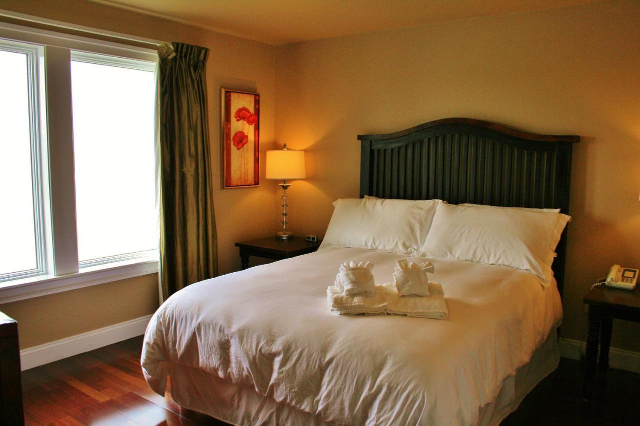Oasis Suites Hotel Nags Head Exterior photo