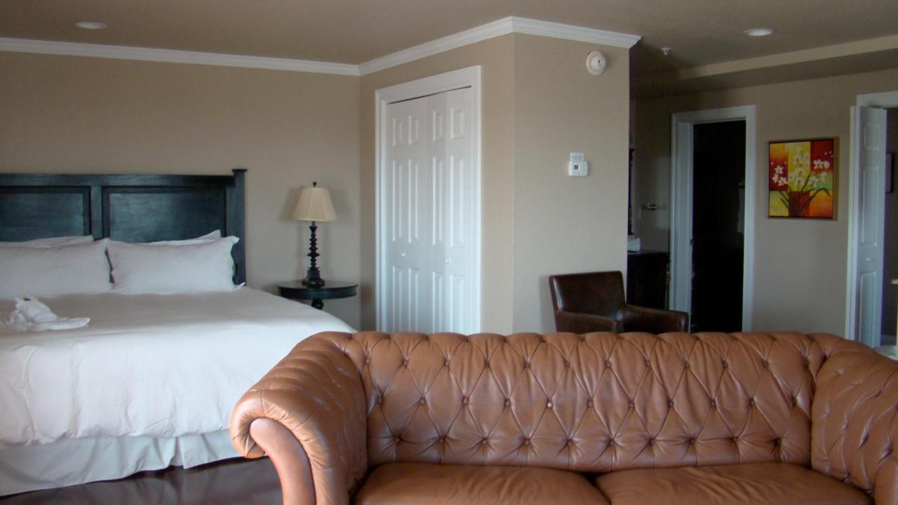 Oasis Suites Hotel Nags Head Exterior photo